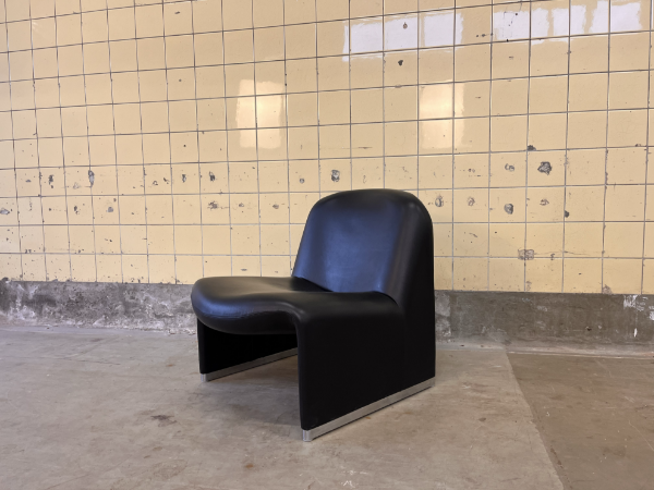 Picture of Alky Chair by Giancarlo Piretti for Anonima Castelli