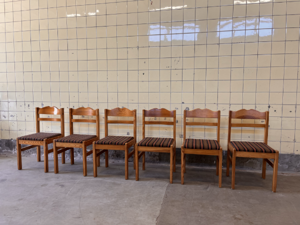 Picture of Set of Six Scandinavian Dining Chairs in Pine